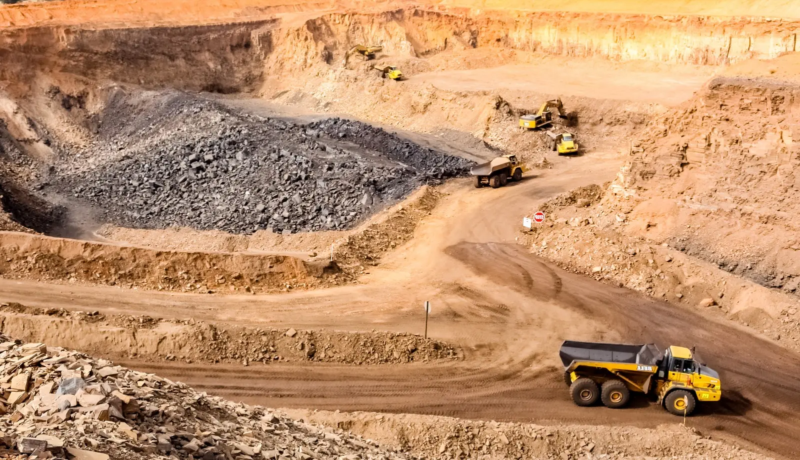 How Efficient Commodities Transportation Boosts Mining Productivity